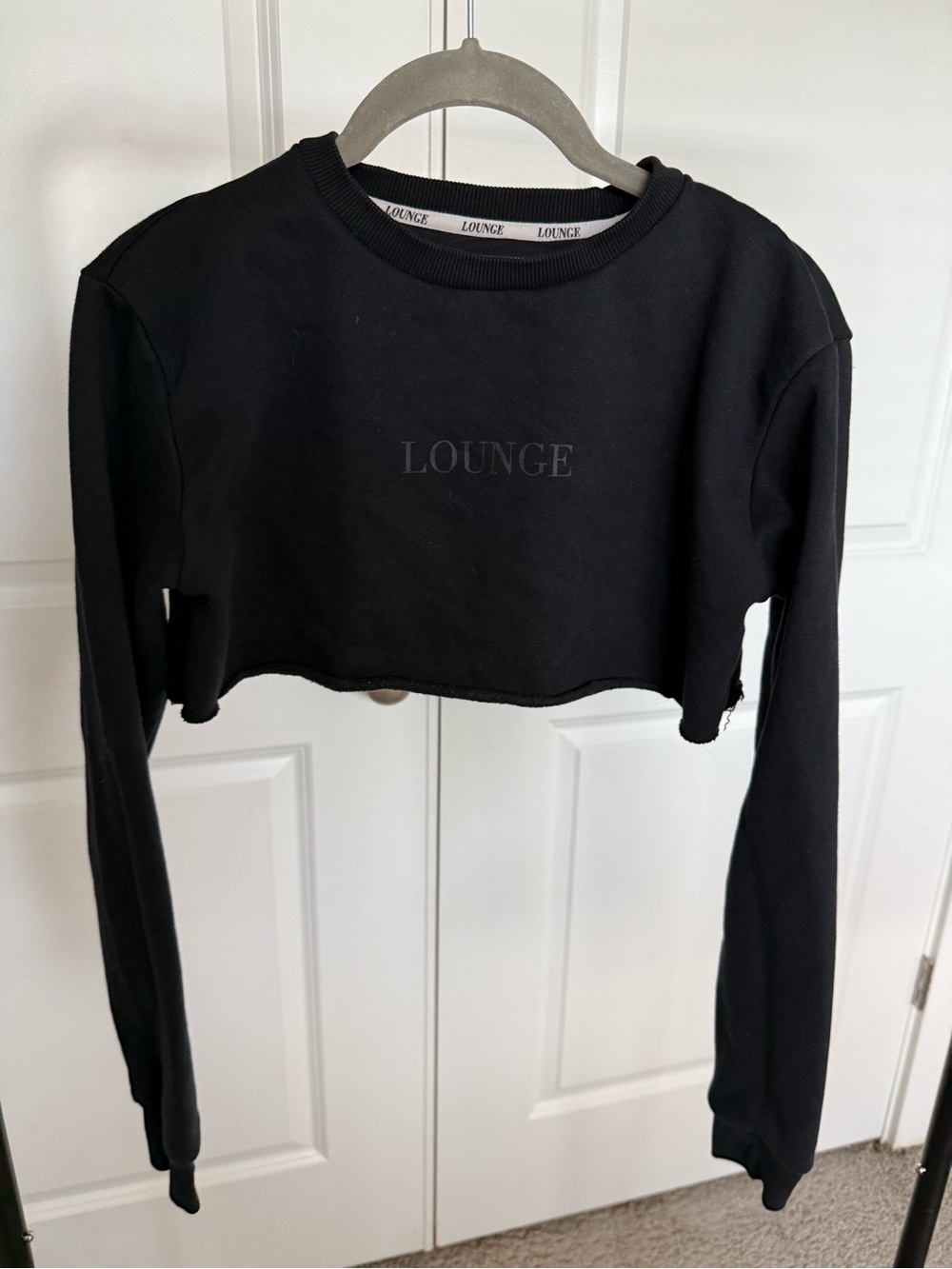 Lounge Black Cropped Sweatshirt